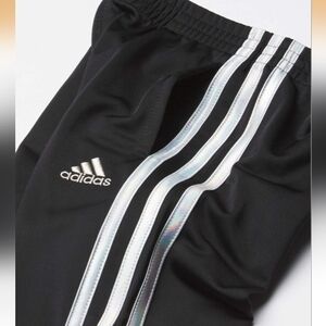 Adidas tricot jogger pants featuring shiny silver-colored Size L 14 Kids